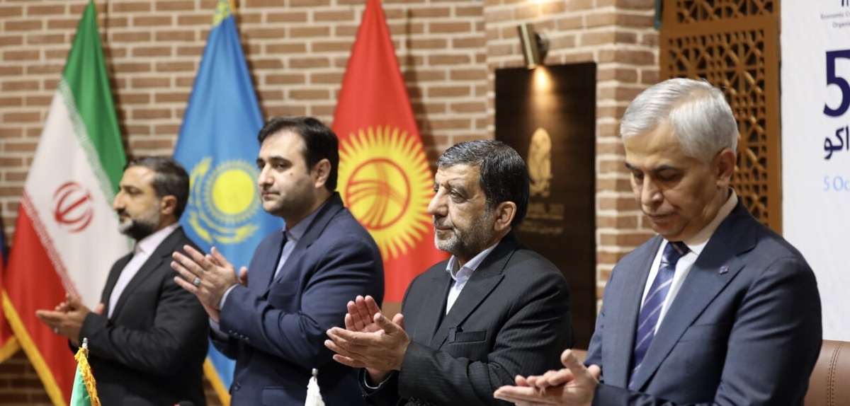 سفر وزرای گردشگری کشورهای عضو اکو به اردبیل