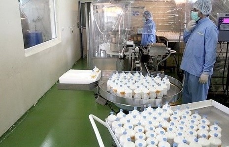 کارخانه سرم‌سازی اردبیل در آستانه بهره‌برداری رسمی؛ گامی مؤثر برای قطع وابستگی به واردات